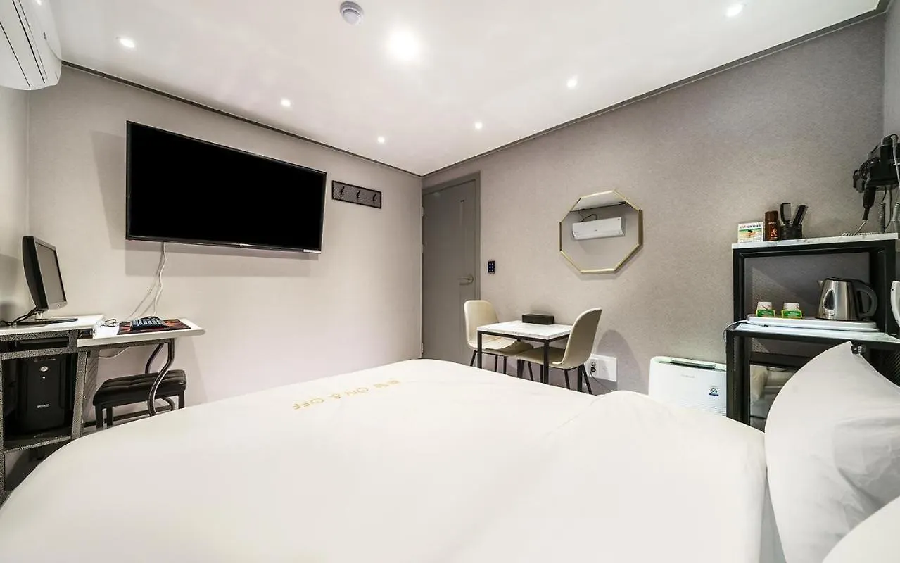 On & Off Motel Incheon